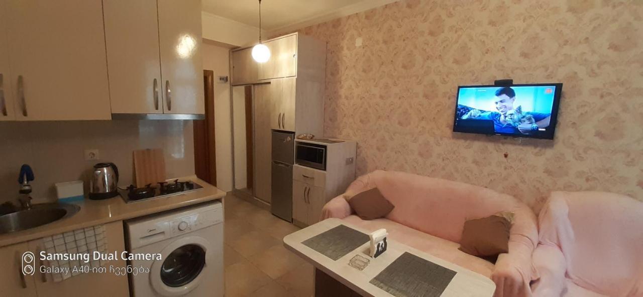 Апартаменти Parkside Apartament Батумі Екстер'єр фото